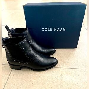 Cole Haan Grand series studded slip on watch proof Chelsea Ankle boots Size 7.5B